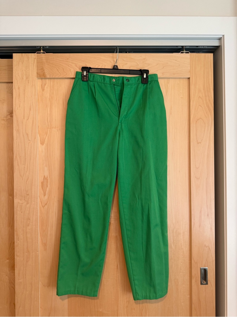 Vintage Women’s Green Straight-Leg Pants